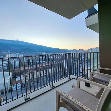 Divine 69 Luxury Apartment, City - Center, Diamond Residences, Free Parking