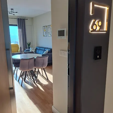 Apartment Divine 69 Luxury Apartment, City - Center, Diamond Residences, Free Parking *