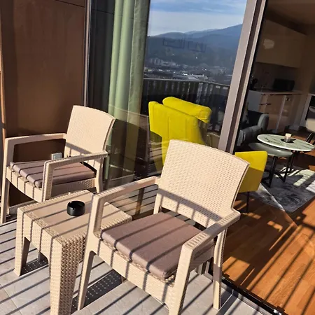 Divine 69 Luxury Apartment, City - Center, Diamond Residences, Free Parking Apartment Skopje
