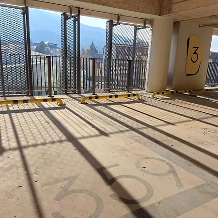 Divine 69 Luxury Apartment, City - Center, Diamond Residences, Free Parking Appartement Skopje