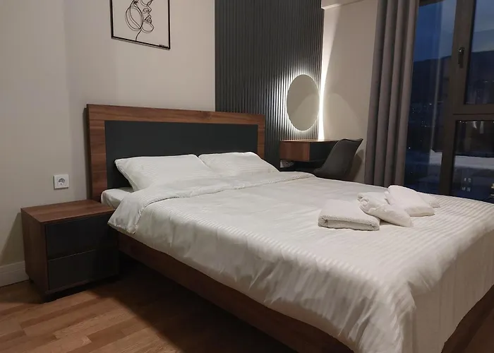 Divine 69 Luxury Apartment, City - Center, Diamond Residences, Free Parking Szkopje