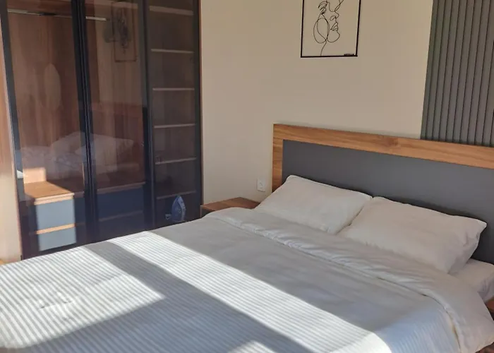 Divine 69 Luxury Apartment, City - Center, Diamond Residences, Free Parking * Szkopje